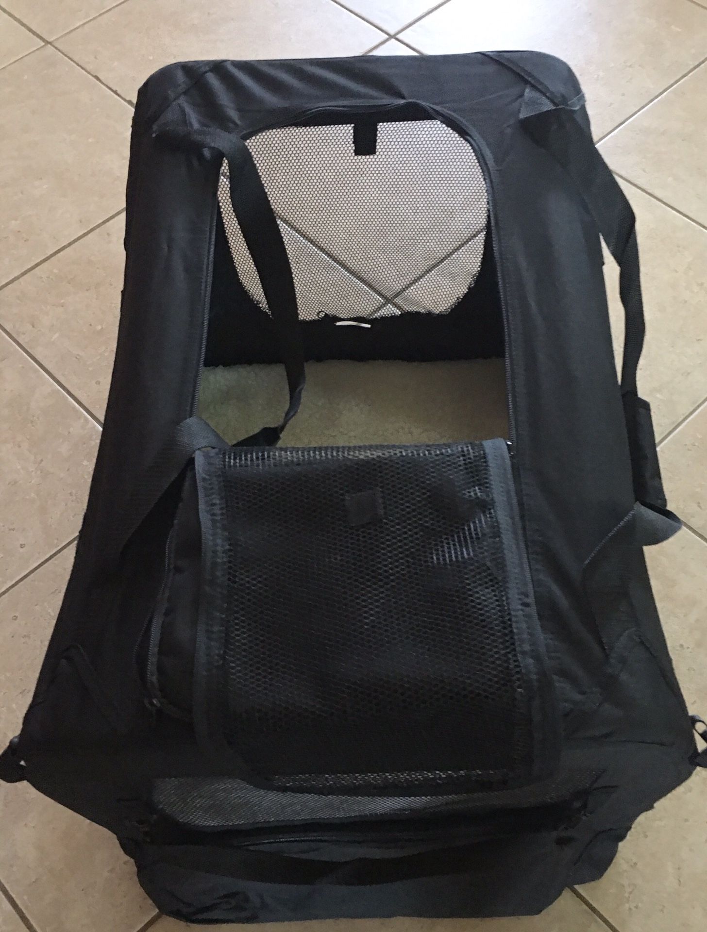 3-Door Collapsable Soft-Sided Dog Crate, Black, 28 inches