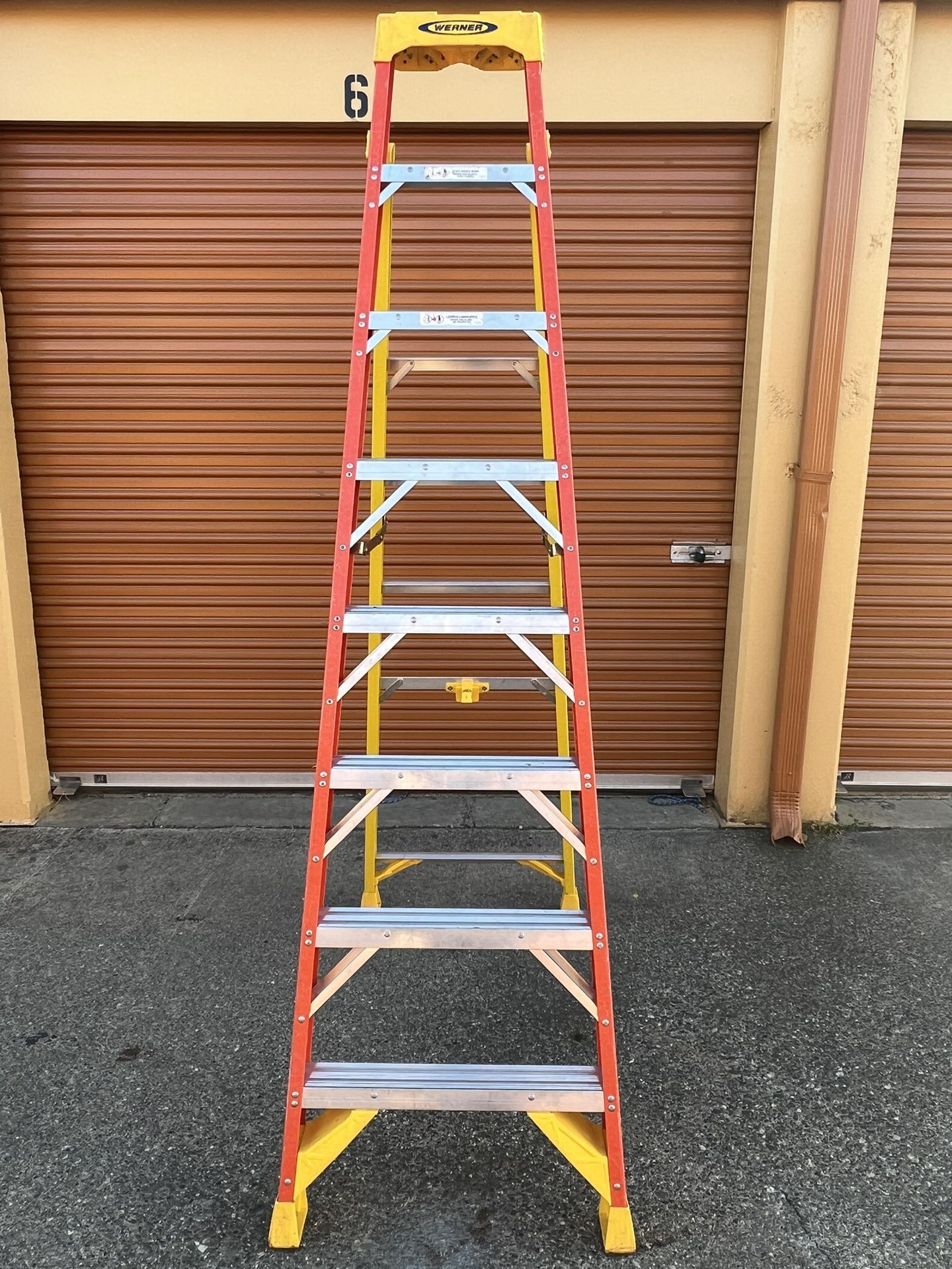 Werner Professional Performance 8ft Leansafe Ladder