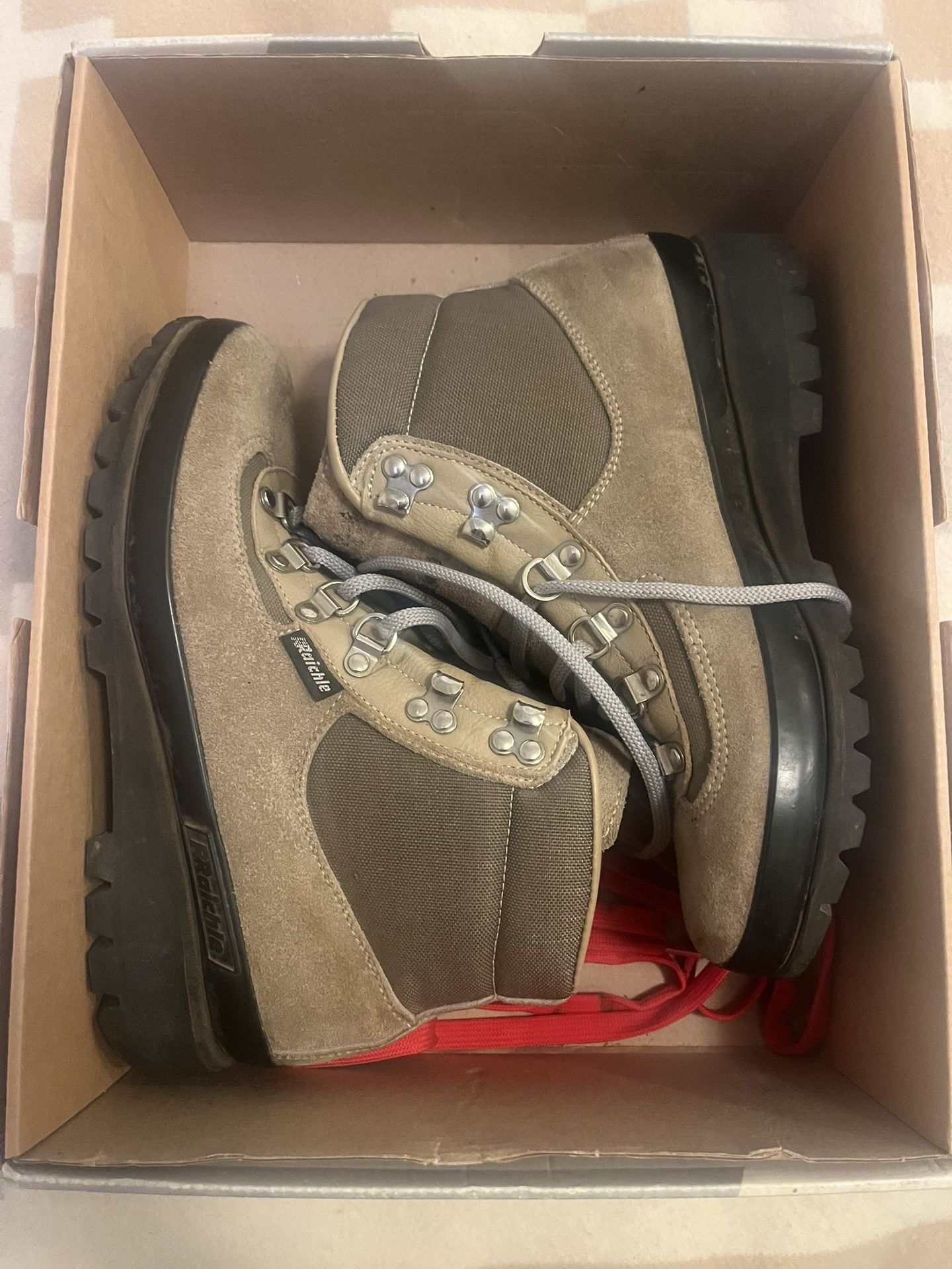 Vintage Raichle Hiking Boots 7