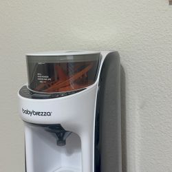 Baby Brezza Formula Pro