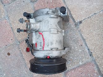 Automotive AC Compressor with Clutch Pulley