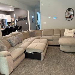 Sectional With Recliners 