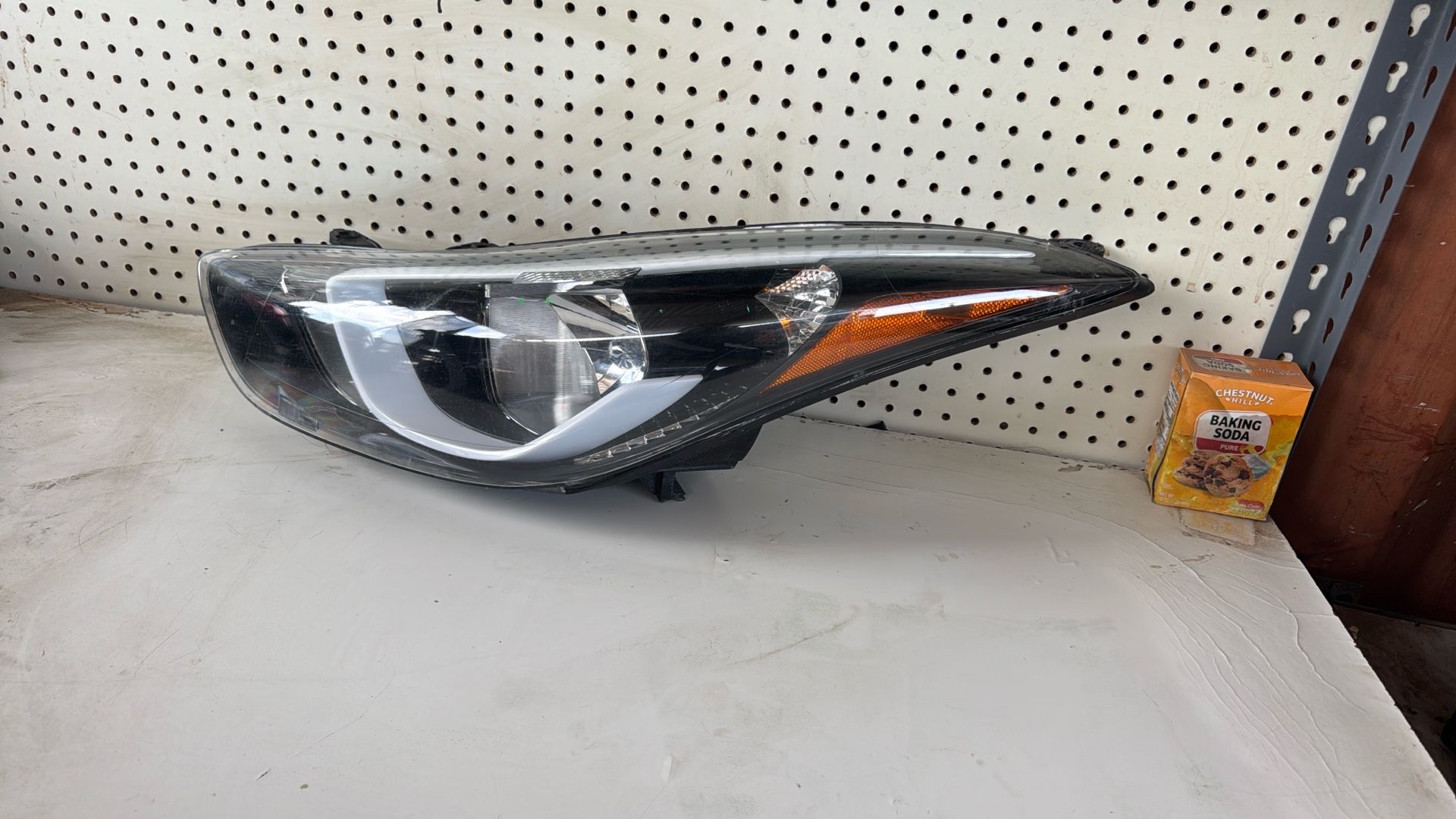 2014-2015-2016 Hyundai Elantra Headlights Driver Side OEM 