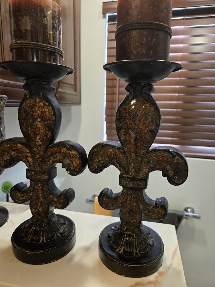 One pair of Amber candle Holders /candles Included