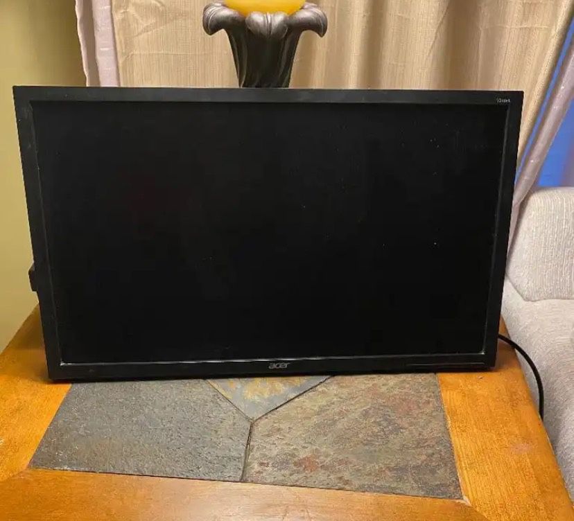 22inch Acer flat screen TV