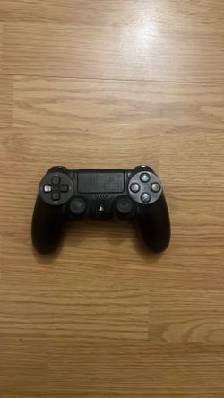 PS4 controller