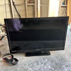 39” Emerson Tv