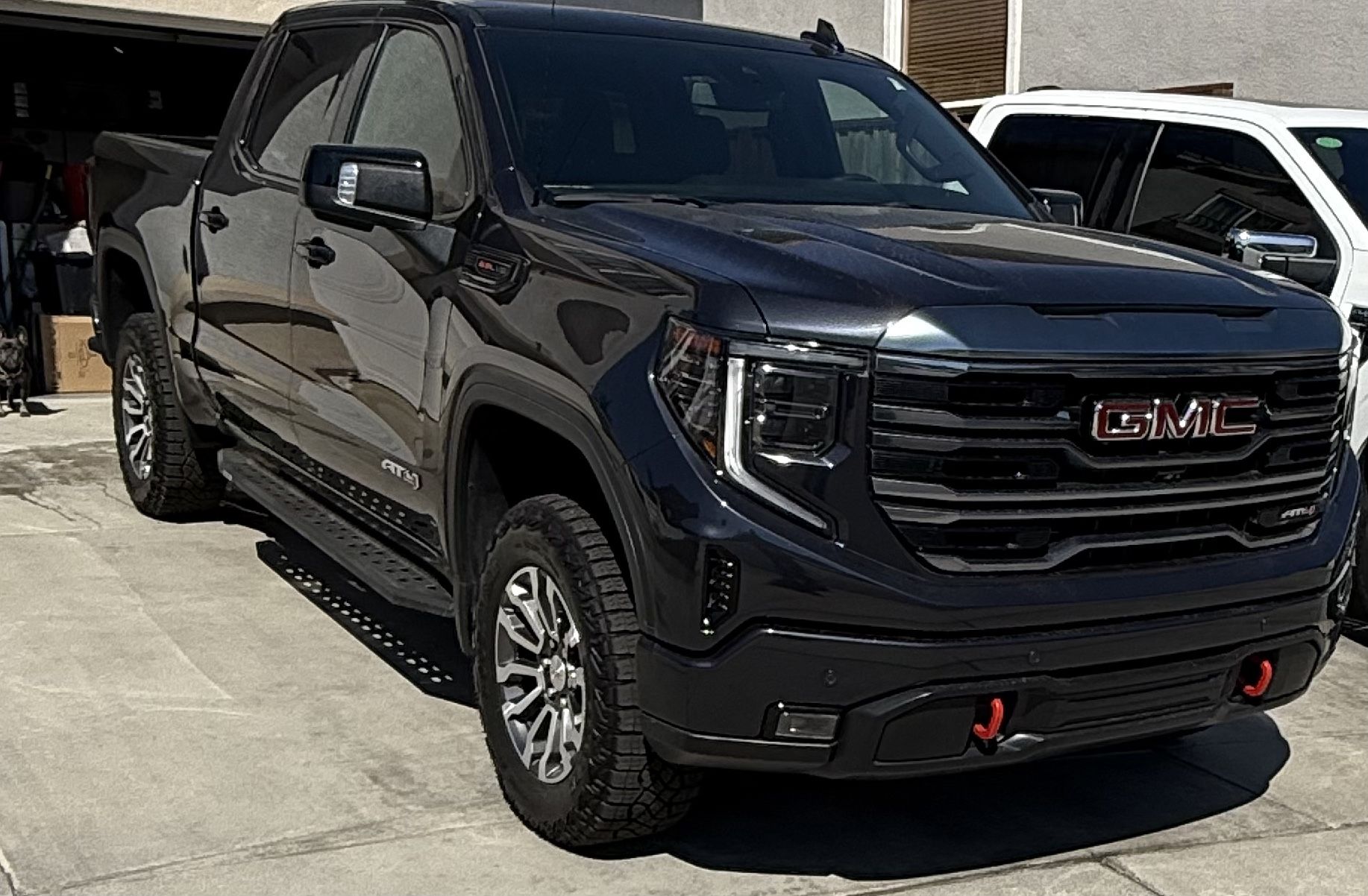2023 GMC Sierra