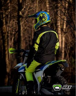 HAX Havoc Motorcycle Helmet - Cyan Gloss