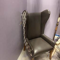 Set of two gray leather arm chairs in really good condition
