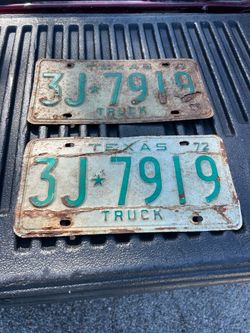 1972 Texas Truck License Plates Matching Pair