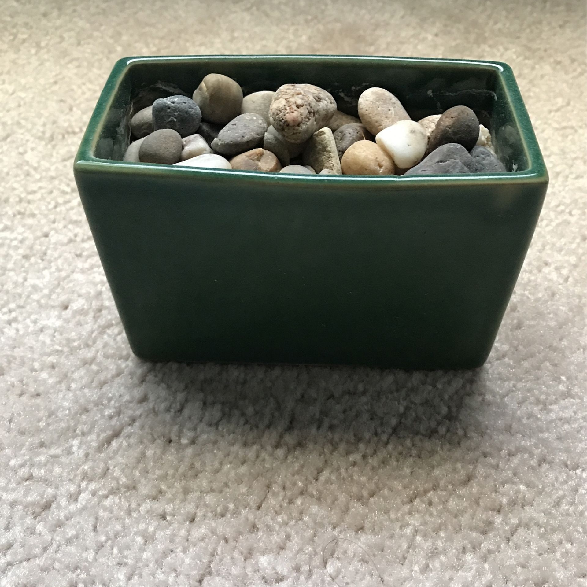 Ceramic Plant Holder With Rocks