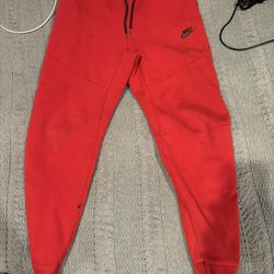 *CHECK DESCRIPTION* Nike tech pants Red men’s size small