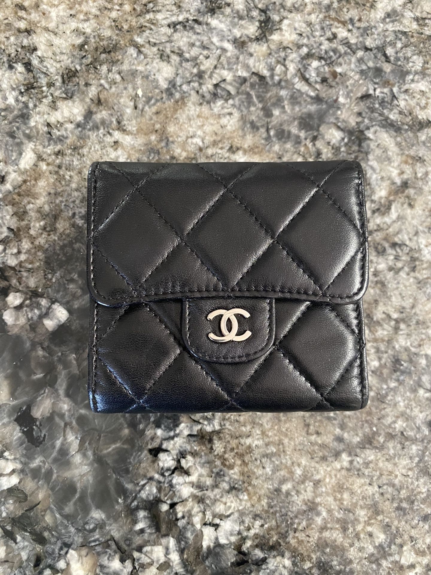 💯 Authentic Chanel Twin Face Flap Compact Wallet Lambskin SHW