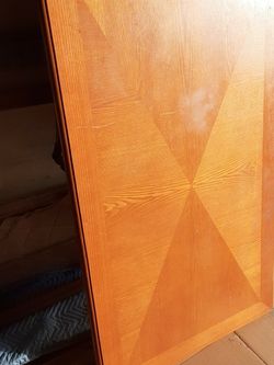 Wooden Dinign Table With 4 Chairs
