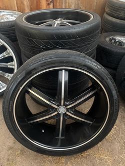 24” black U2 Rims 6 Lug