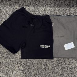 ESSENTIALS SHORTS SS24*ALL SIZES*