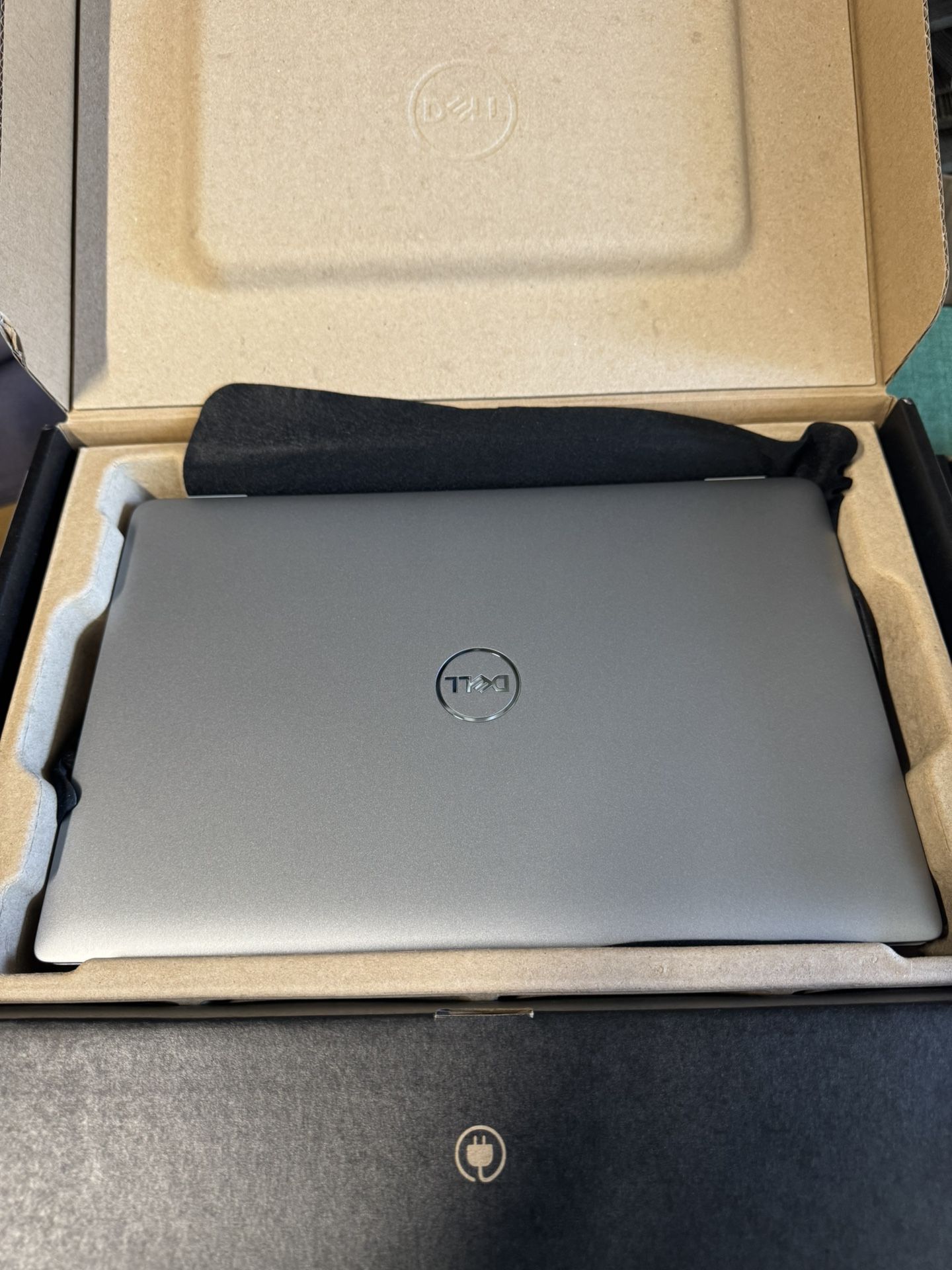 Dell 5450 Laptop - Brand New In Box