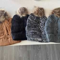 Women’s Beanies🥶