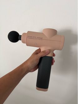 Strong Deep Tissue Percussion Massage Gun, Powerboost Rechargeable Handheld Massager, 6 Adjustable Speeds, 5 Attachments, Was $80. Used A Few times.