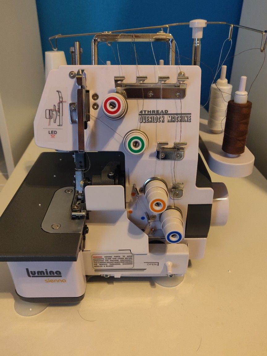Lumina Serger Overclock Sewing Macnine