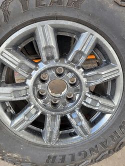 2023 Gmc Rim Brand New. And A Goodyear 275 70 18 Tire Brand New