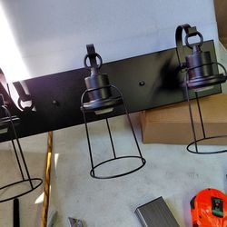 Uolfin 3 Light Farmhouse style bathroom vanity light fixture with Seeded Glass In Oil Rubbed bronze