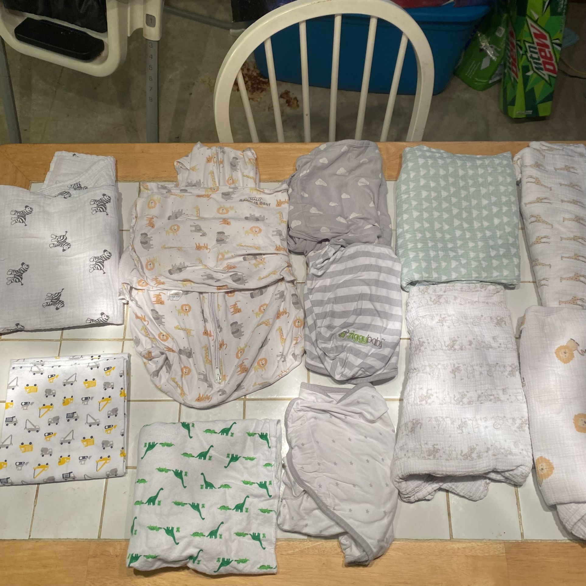 Swaddles And Blankets