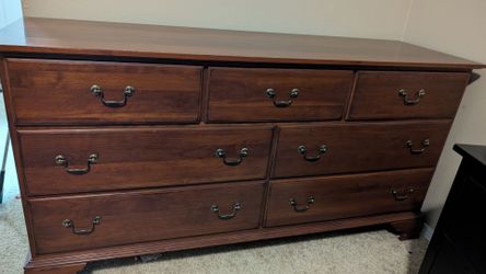Knob Creek Wood Dresser