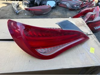 Left tail light for 2017 Mercedes Benz cla250 tail light