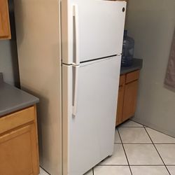 GE Refrigerator and Top Freezer
