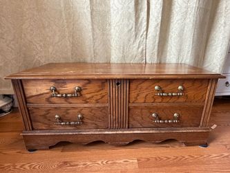 SOLID WOOD CHEST
