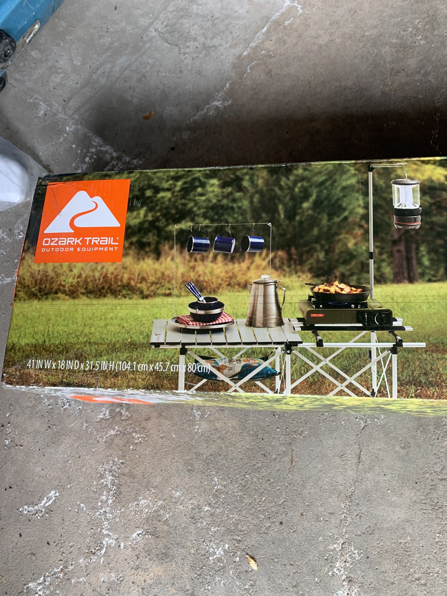 Camp Kitchen & Lantern