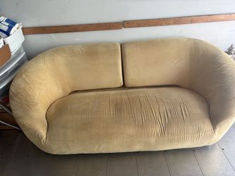 wo-seat sofa (loveseat)