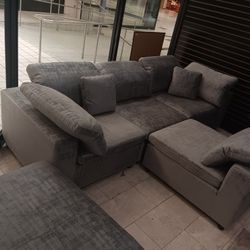 *Labor Day Now*---Lima Gray Flexible Fabric Sectional Sofa W/Ottoman---Delivery And Easy Financing Available 