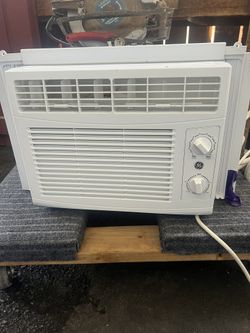 GE Small Room Window Air Conditioner , ( 115-Volt , 5000-BTU )