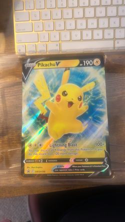 Pikachu V SWSH198 Holo Promo Pokémon Card