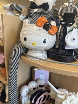 Hello Kitty Halloween Mummy candy jar 2025