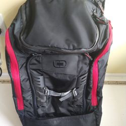 Motorfist Snowmobiling Backpack, Like New, $90 OBO