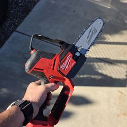 Milwaukee M18 Hatchet 