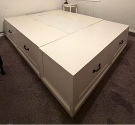Pottery Barn Queen Stratton Storage Platform Bed