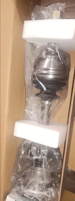 TRO  CV Axle Assembly