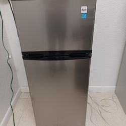 Mini Refrigerator with Freezer
