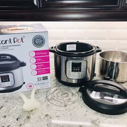 6 Quart Insta Pot from Pottery Barn