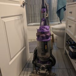 Used Dyson DC15