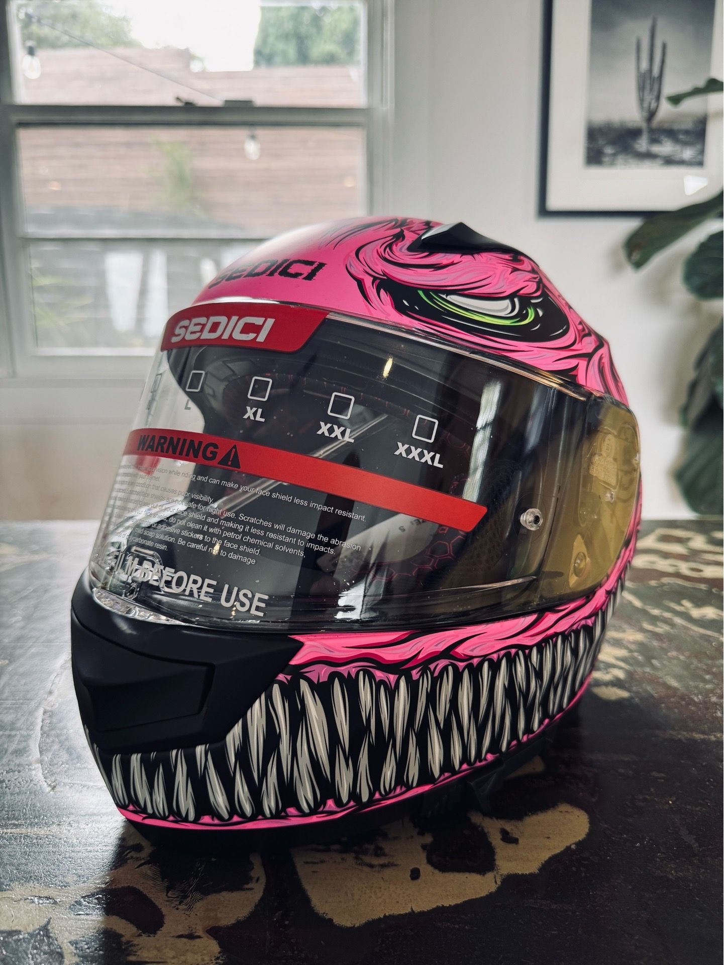 Sedeci helmet - brand new - small