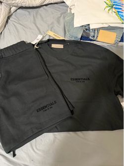 Essentials Sets