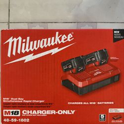 Milwaukee M18 Dual Bay Rapid Charger