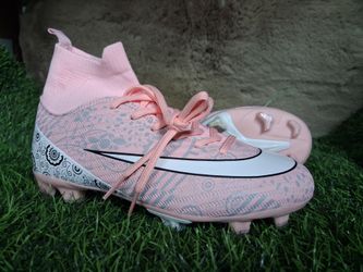 Soccer cleats us size 3youth