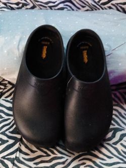 Men's Or Women's Shoes